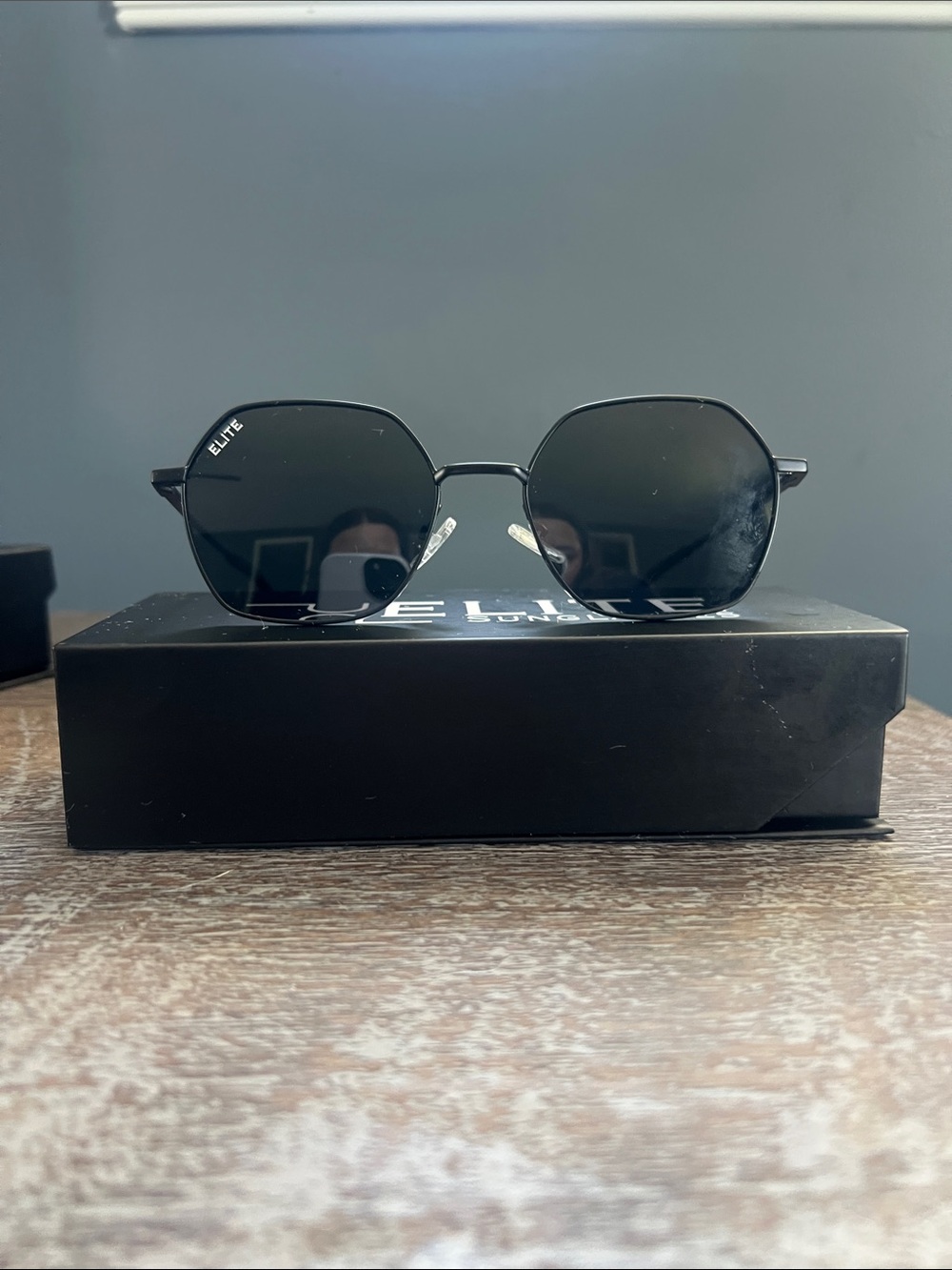 Women’s  Black Geometric Sunglasses
